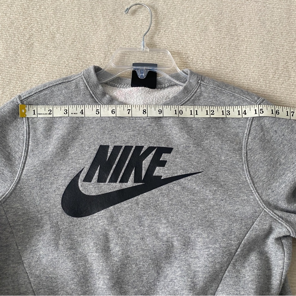 Nike Club Fleece Crew Sweatshirt Gray Size XL - Picture 9 of 12